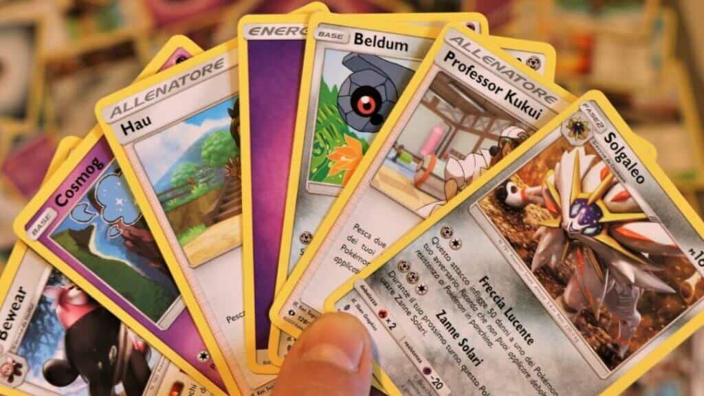 How to Prepare Trading Cards to be Shipped?